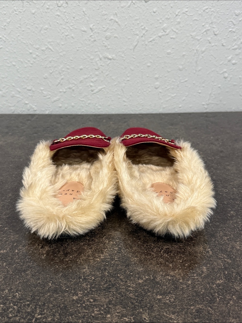 A New Day Rebe Women's Faux-Fur Lined Burgundy Slip-On Loafer Size 5.5 - Picture 4 of 5